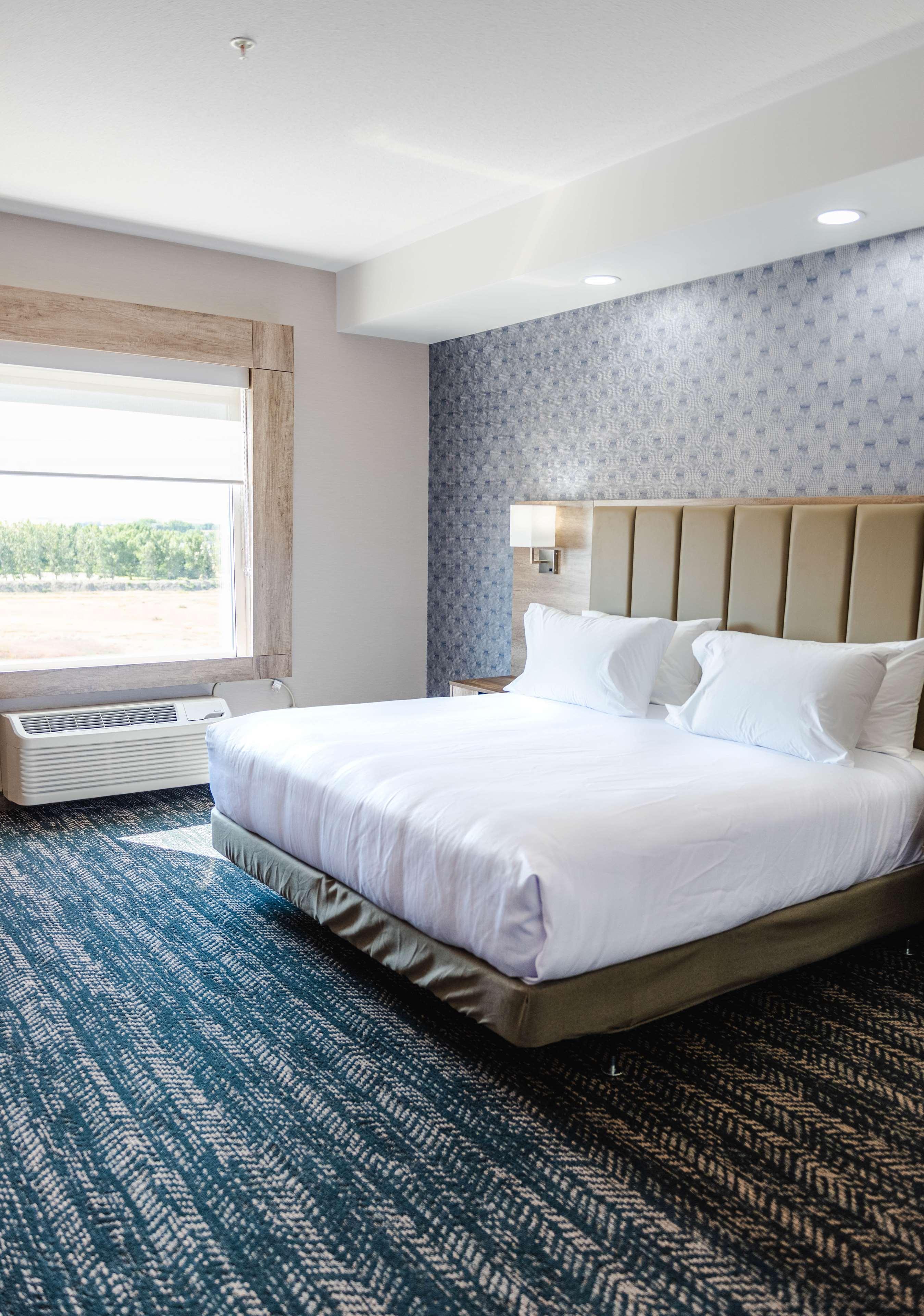 Best Western Premier Executive Residency Медисин Хет Екстериор снимка