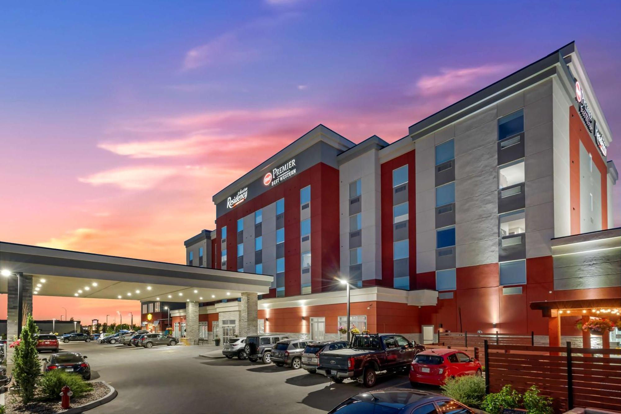 Best Western Premier Executive Residency Медисин Хет Екстериор снимка