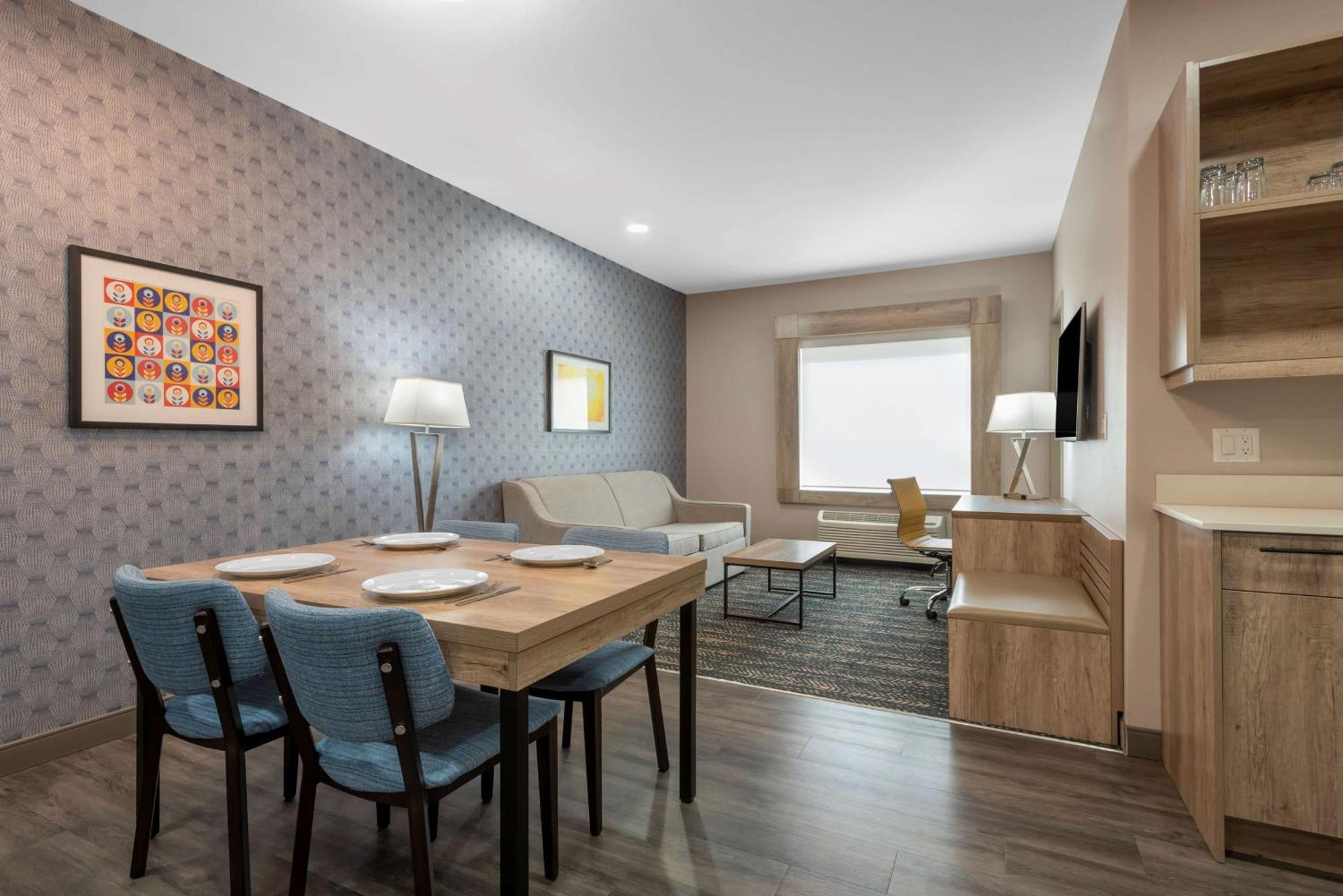 Best Western Premier Executive Residency Медисин Хет Екстериор снимка